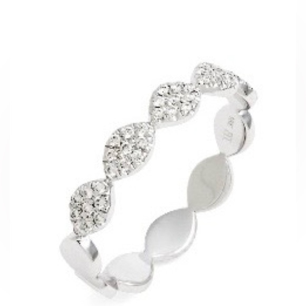 Like new Bony Levy White Gold ‘Marquee’ Diamond Stacking Ring Size 7.5